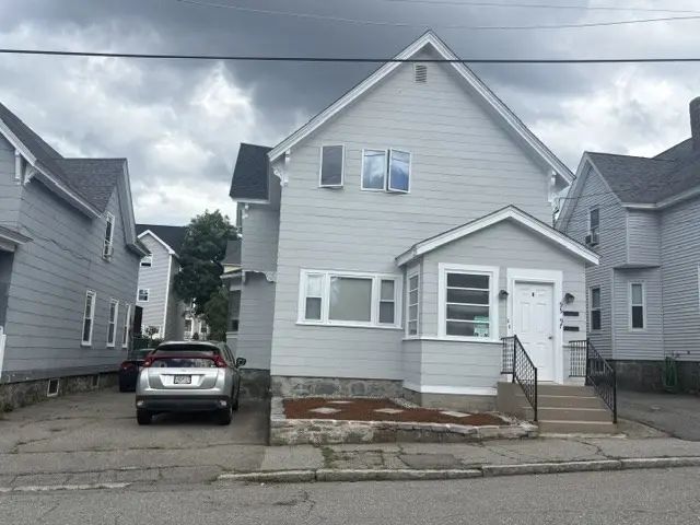 97 Crawford Street, Lowell
