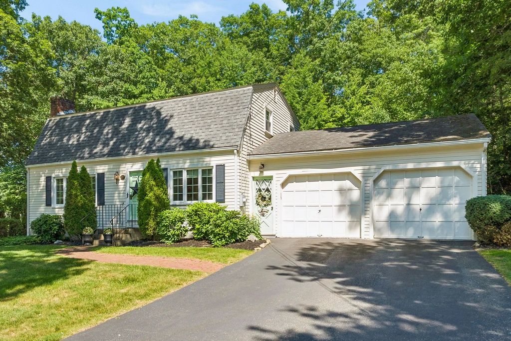 12 Hyder Street, Westborough