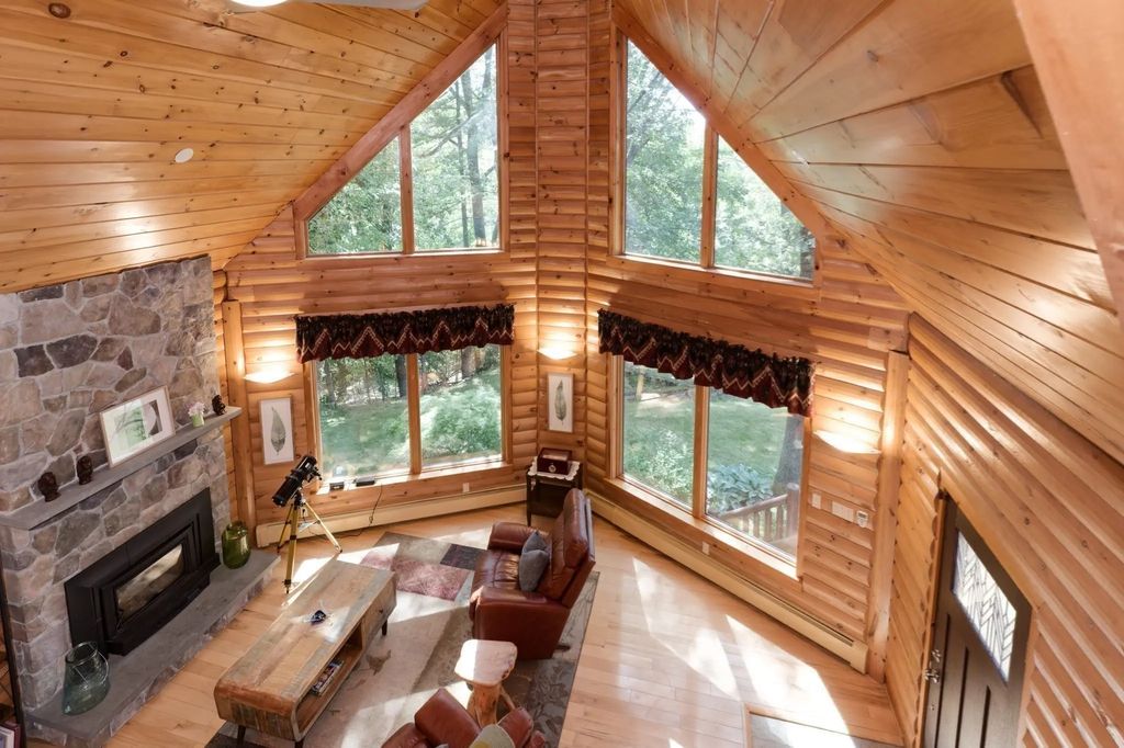 55 Breakneck Hill Rd, Southborough