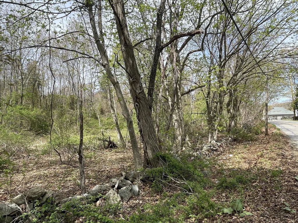 2734 Elm Street (lot 2), Dighton