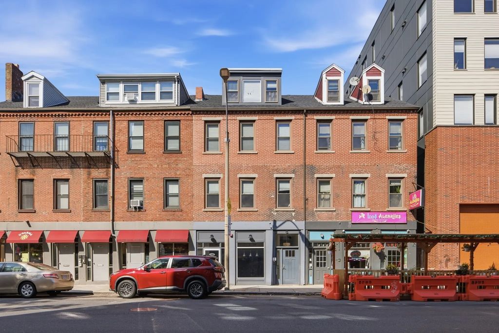 188-190 Sumner St, Boston