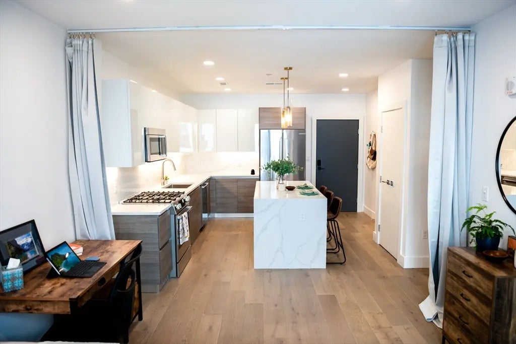 30 Penniman Rd #206, Boston