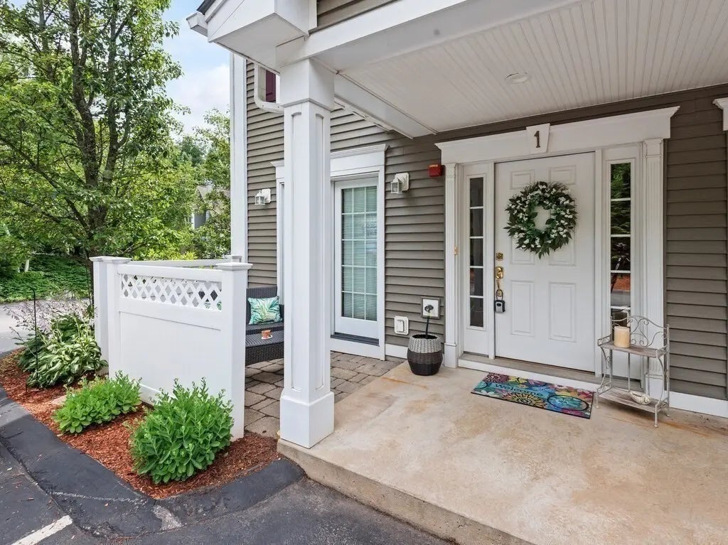 32 Pommogussett Rd #1, Rutland