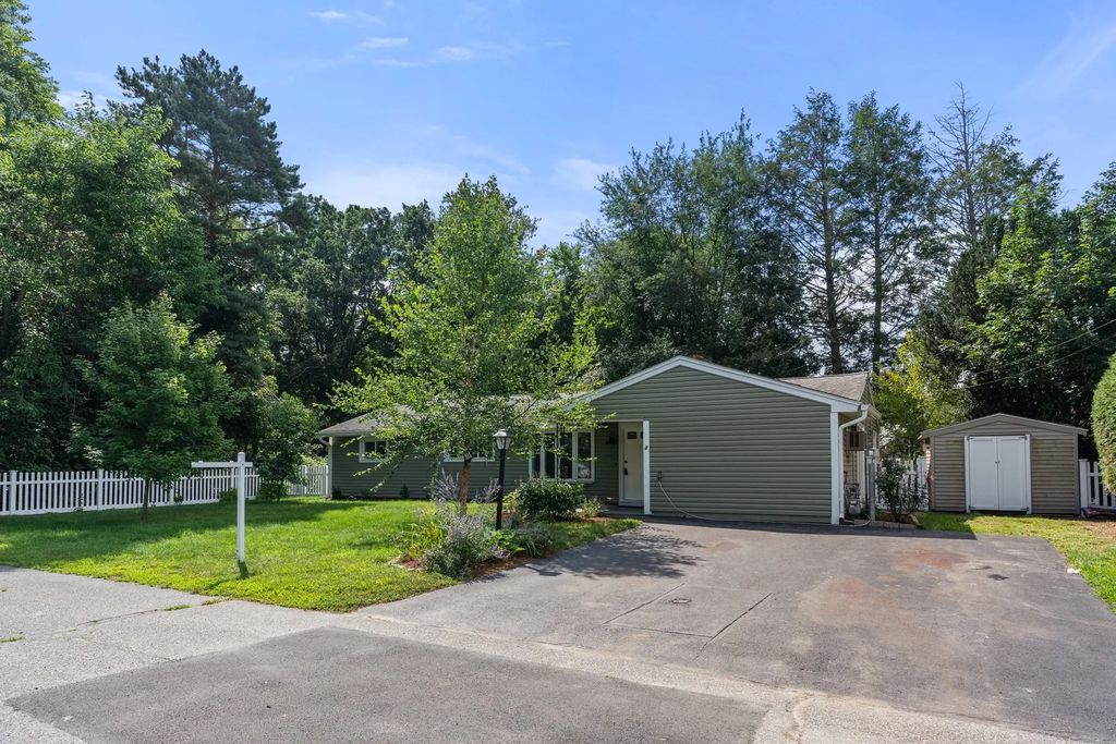 1 Amory Ave, Maynard