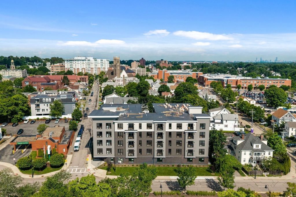 66 Mcgrath #201, Quincy