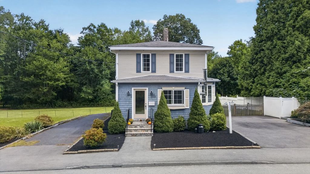 48 Anawan St, Taunton