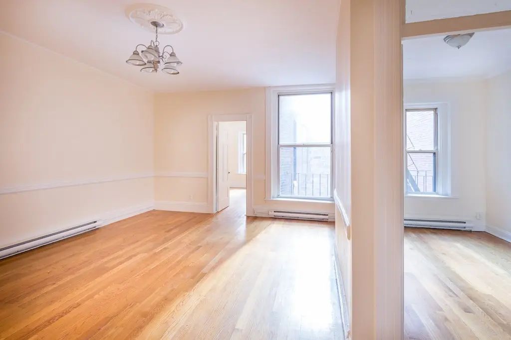 154 Newbury St #3ar, Boston