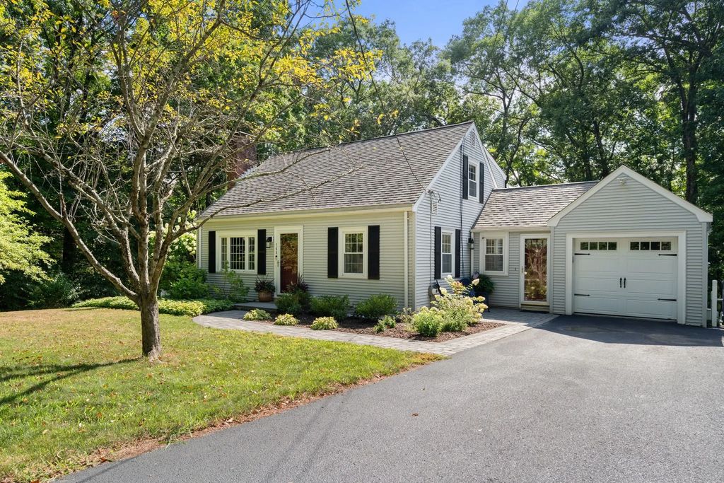 700 Grove St, Framingham