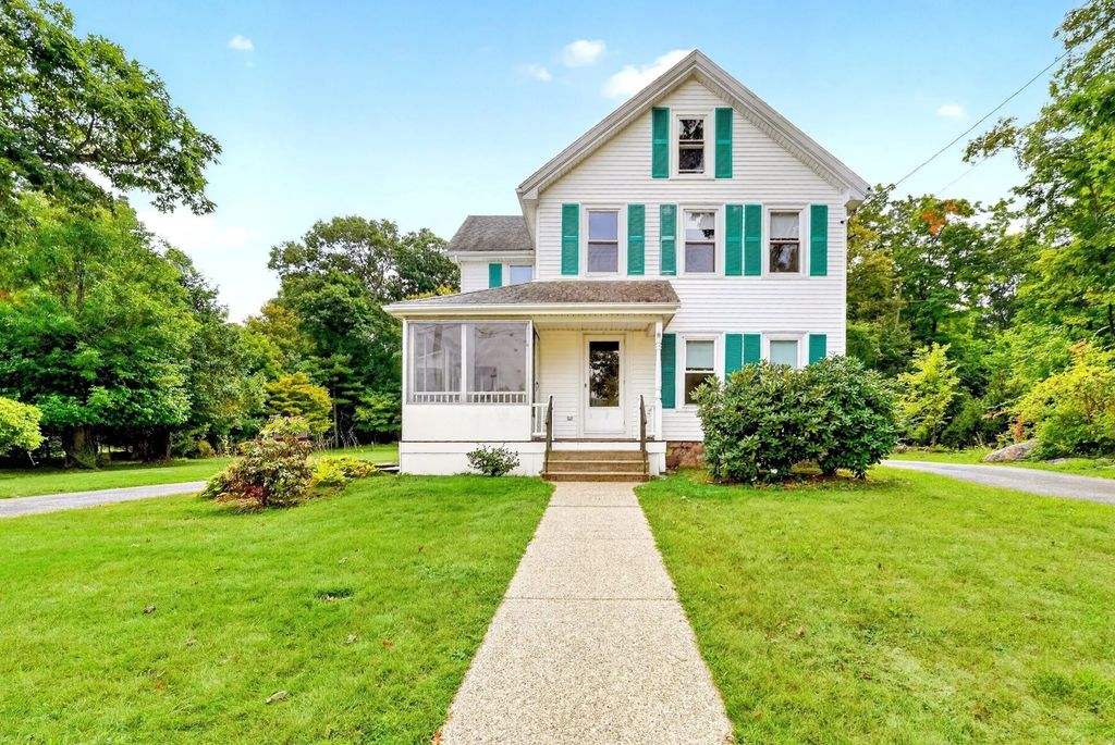 25 Spring St, Foxboro