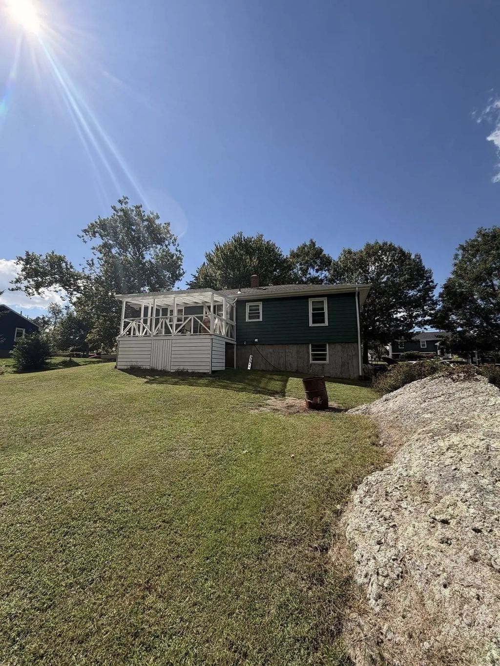1189 Bark St, Swansea