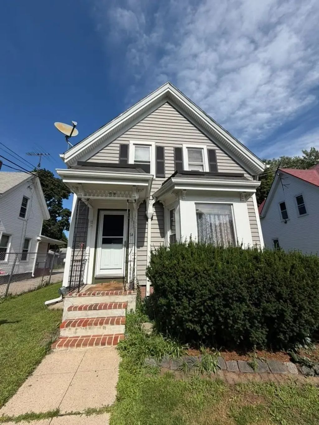 54 Clinton St, Brockton