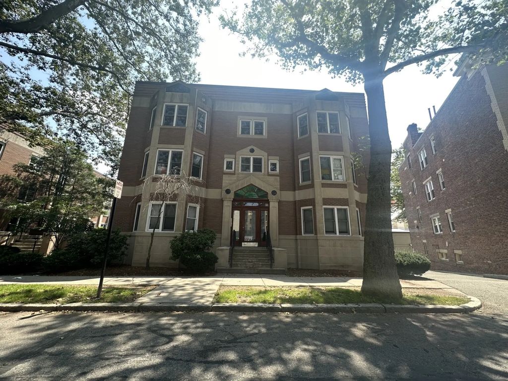 30 Parkman #4, Brookline