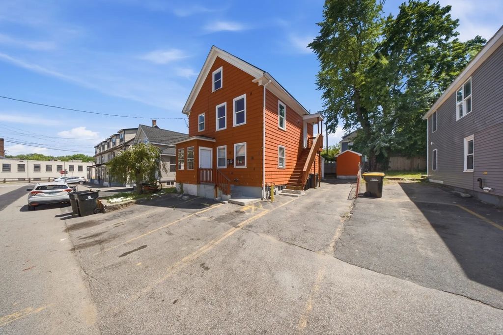 13 Hilton St, Framingham