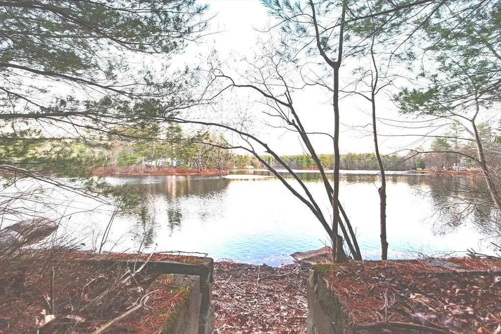 34r Tucker Ln, Sutton