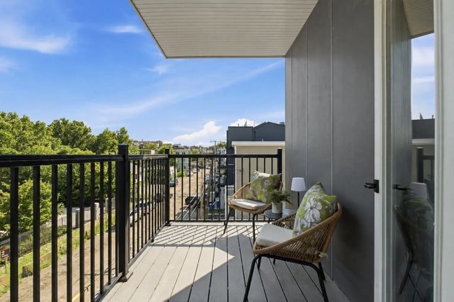 28 Geneva St #206, Boston