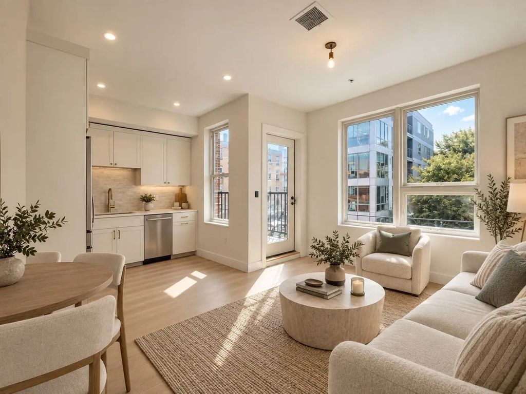 28 Geneva St #206, Boston