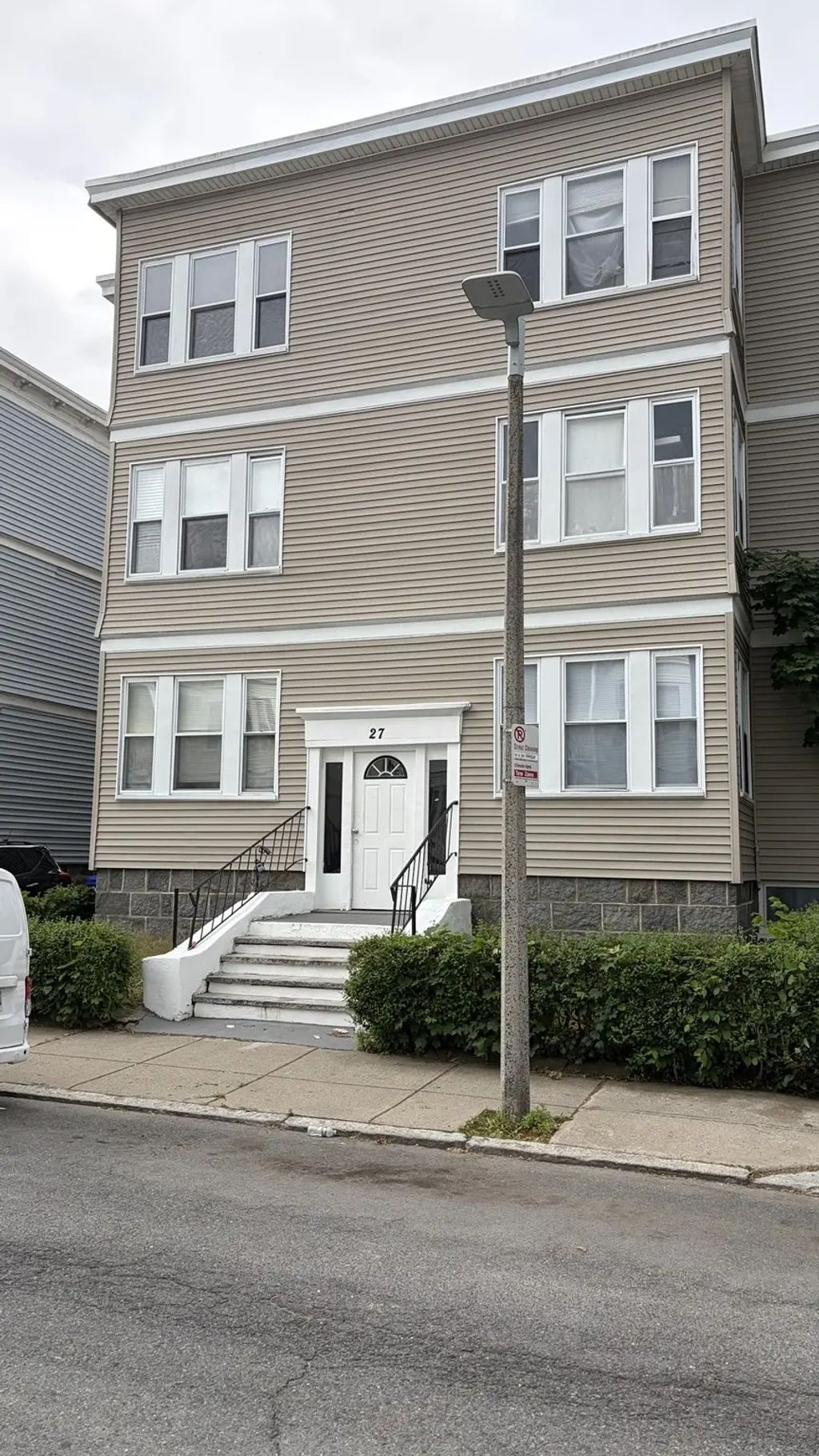 27 Hosmer St #1, Boston
