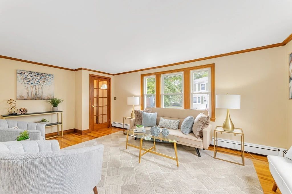 20 Paragon Rd, Boston