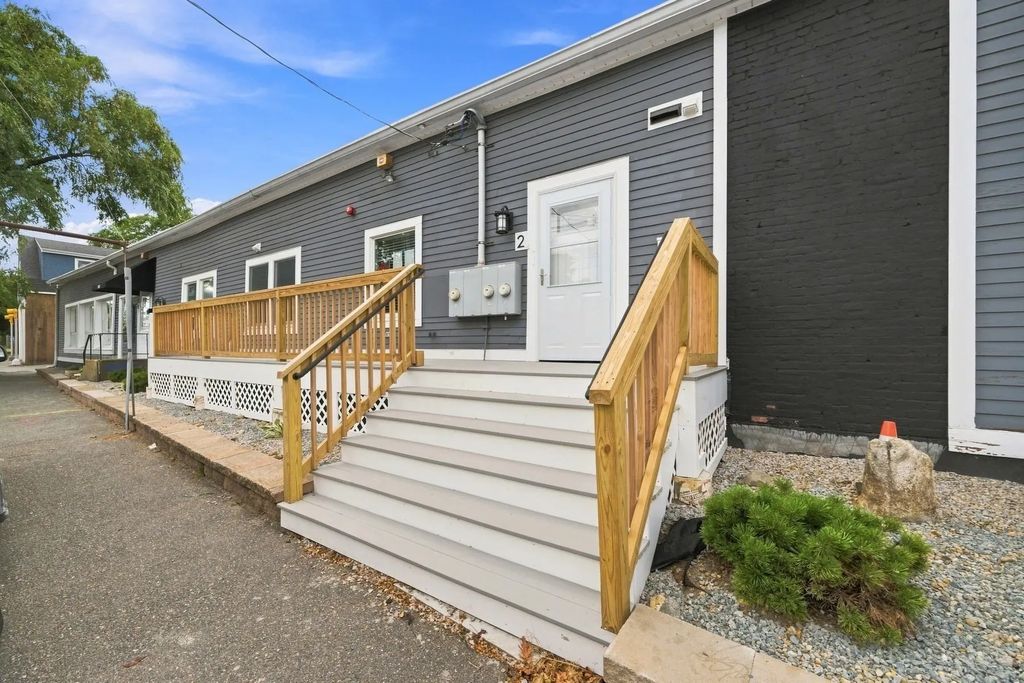 324 Essex Street #2, Swampscott