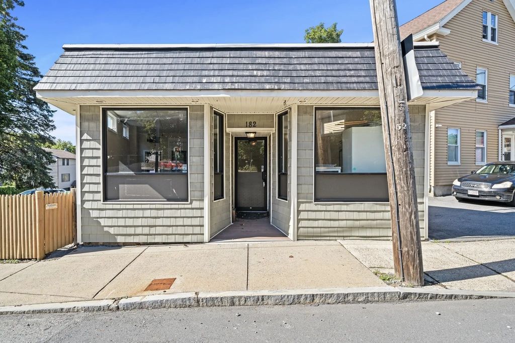 182 Myrtle St, Lynn