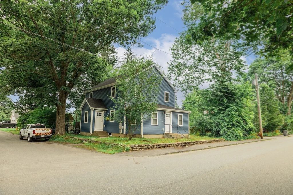 251 Conant St, Gardner