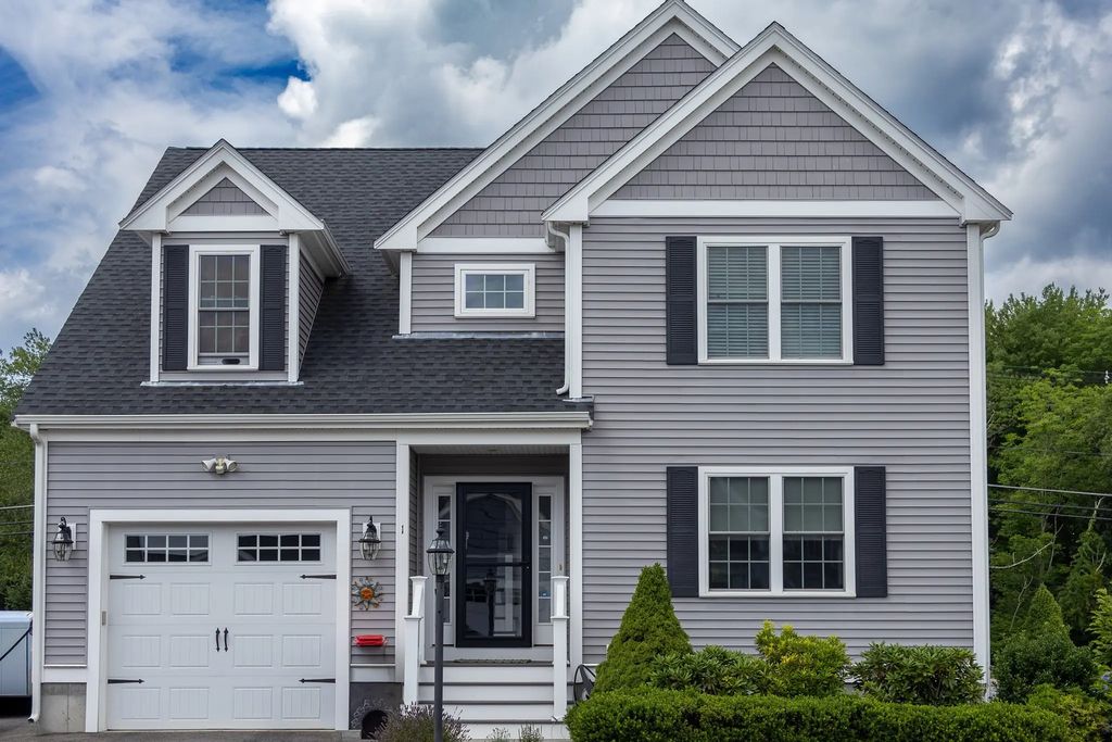 1 Driftwood Dr #1, Easton