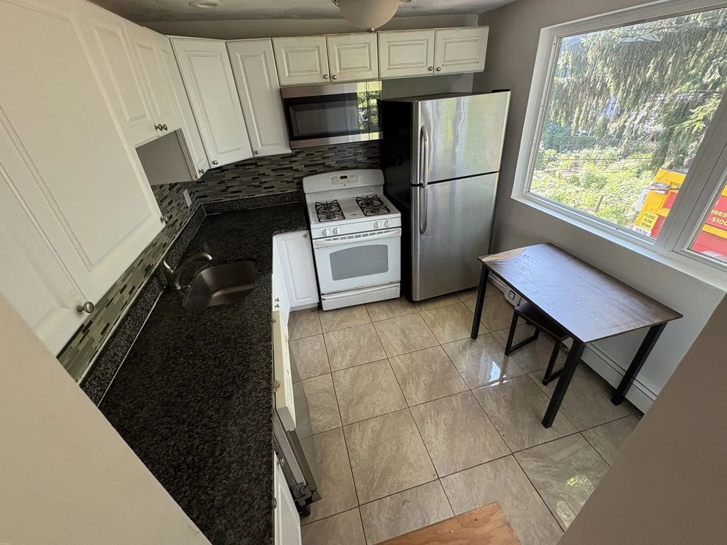 2532 Mass Ave #2, Cambridge