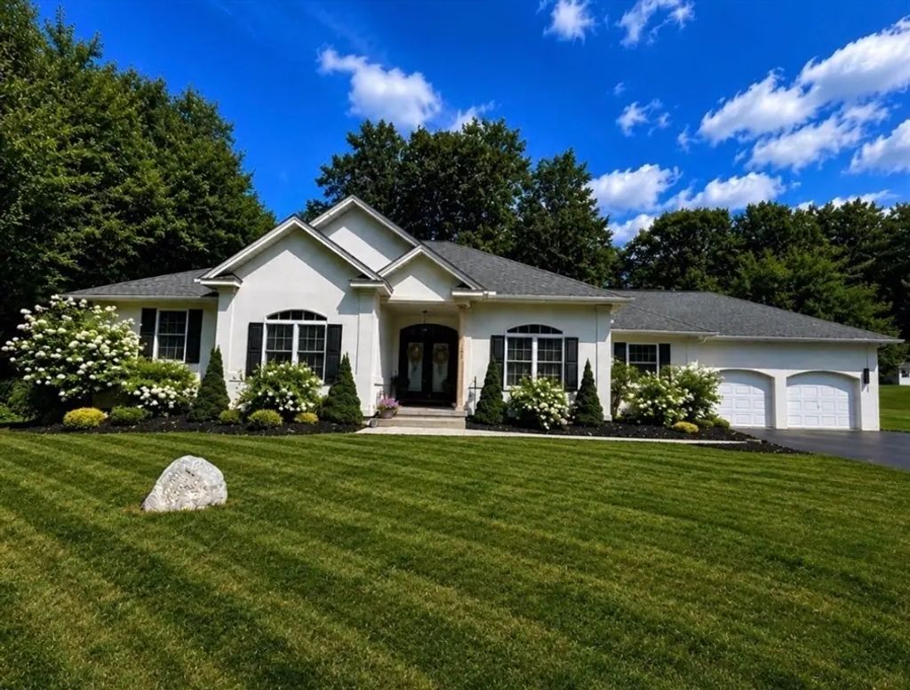 155 Parker Lane, Ludlow