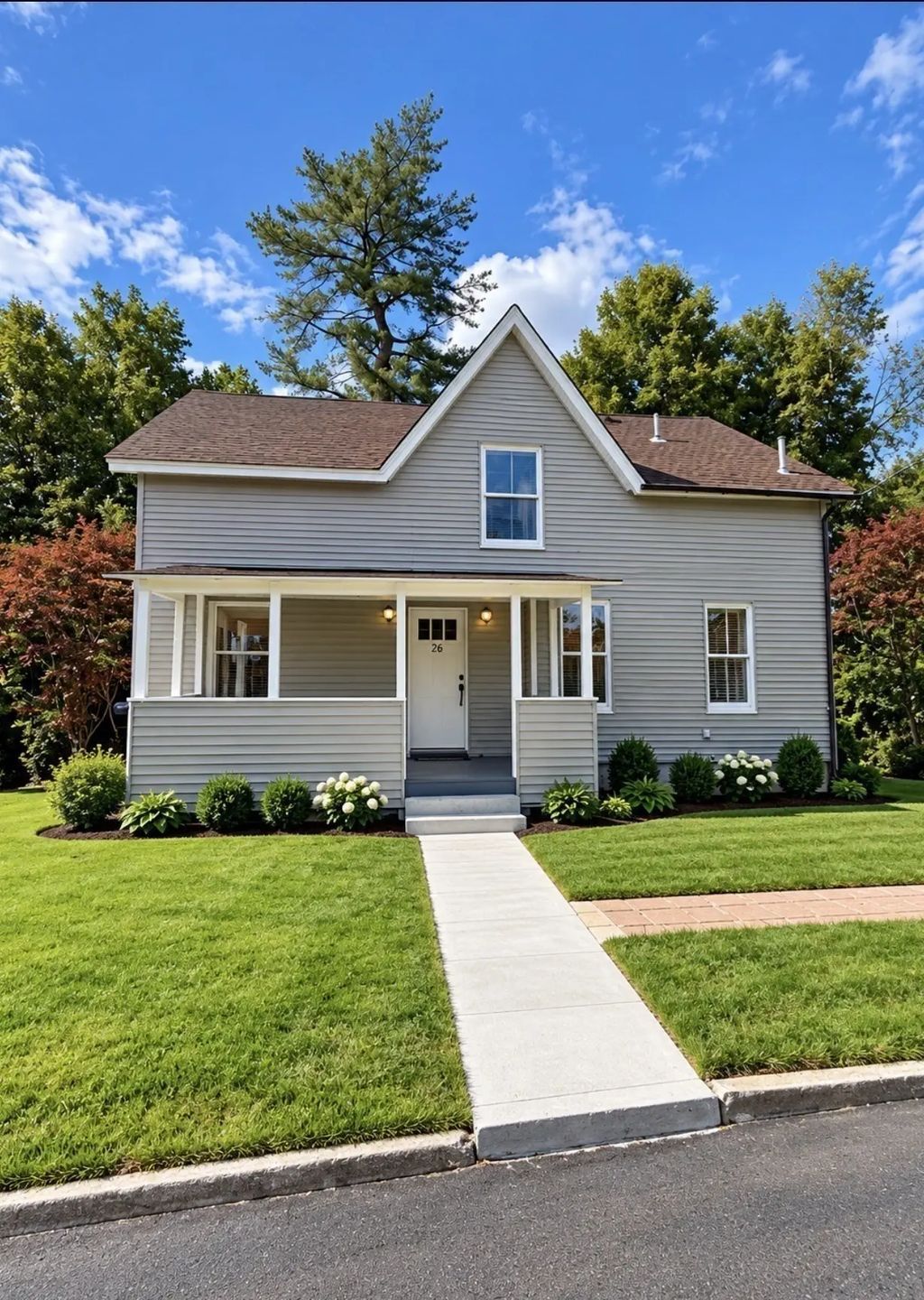 26 Maple St, Athol