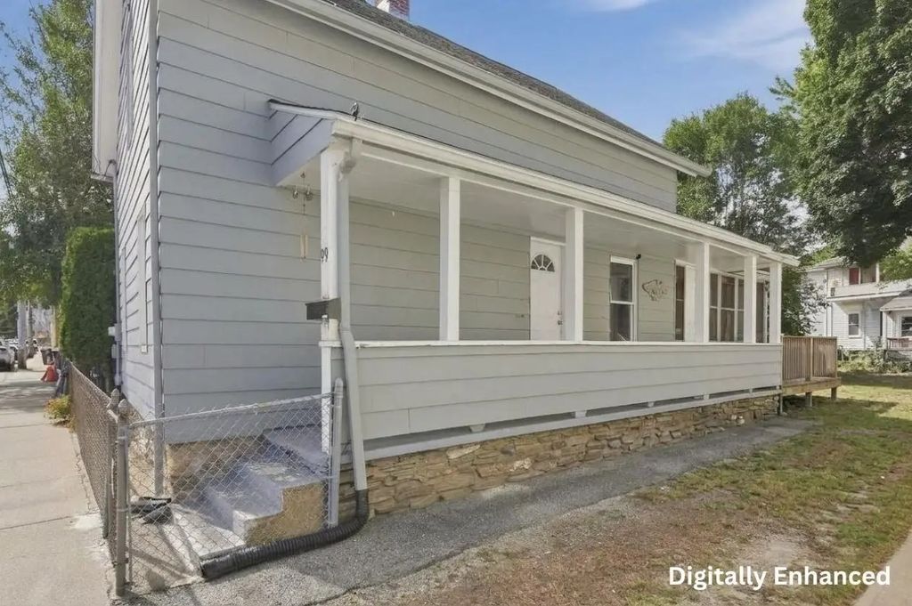 99 Crystal Street, Southbridge