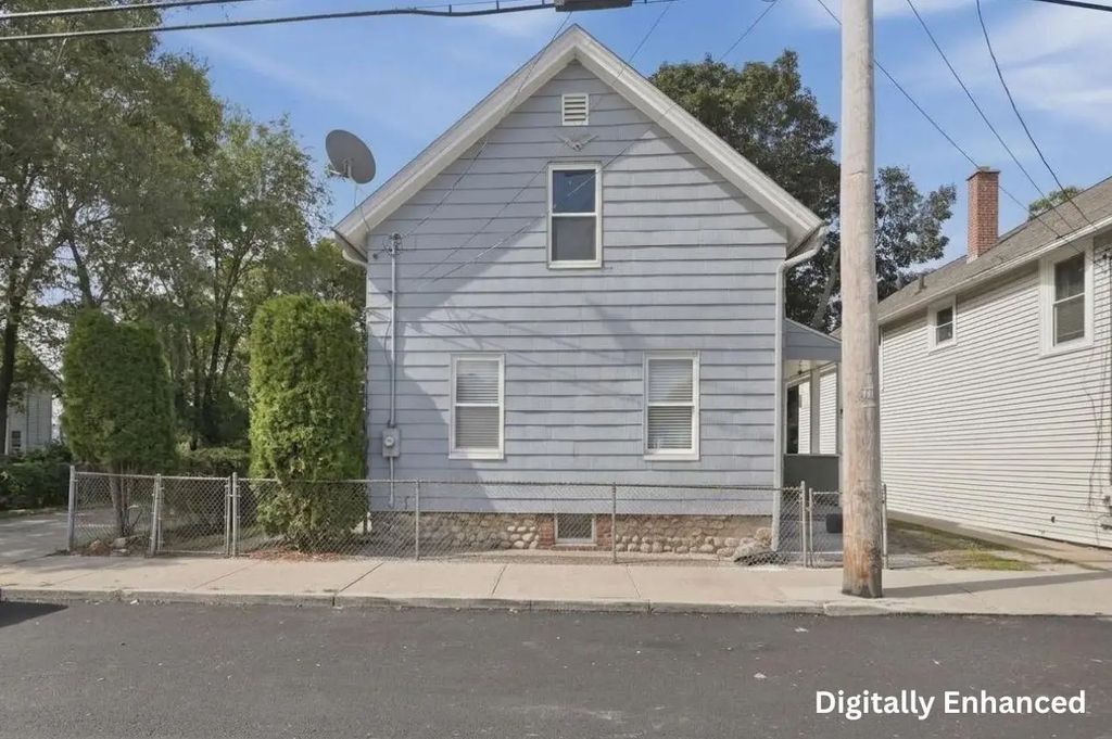 99 Crystal Street, Southbridge