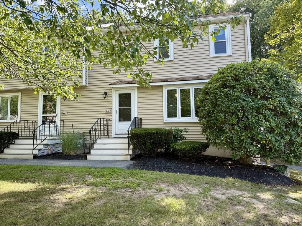 101 Cardinal Lane #101, Tyngsborough