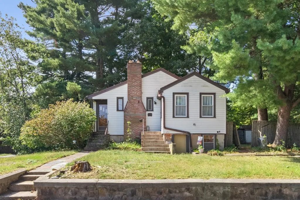 2 Clark Circle, Randolph