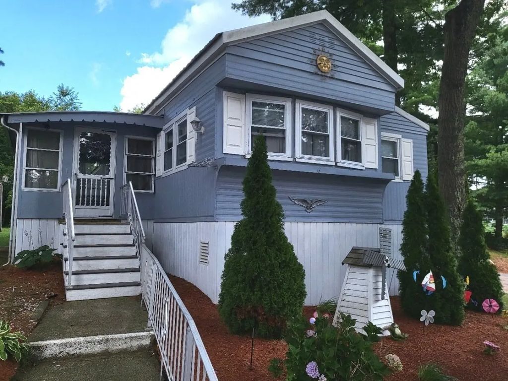 6 Forestdale Drive, Halifax