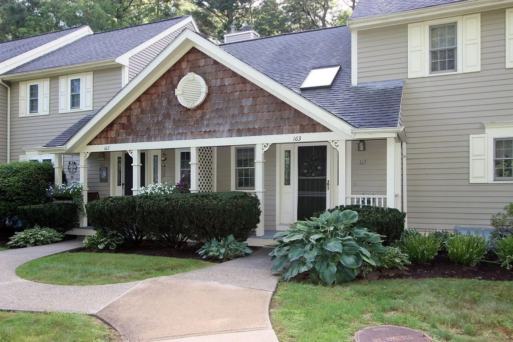 163 Ashley Lane #163, Middleboro