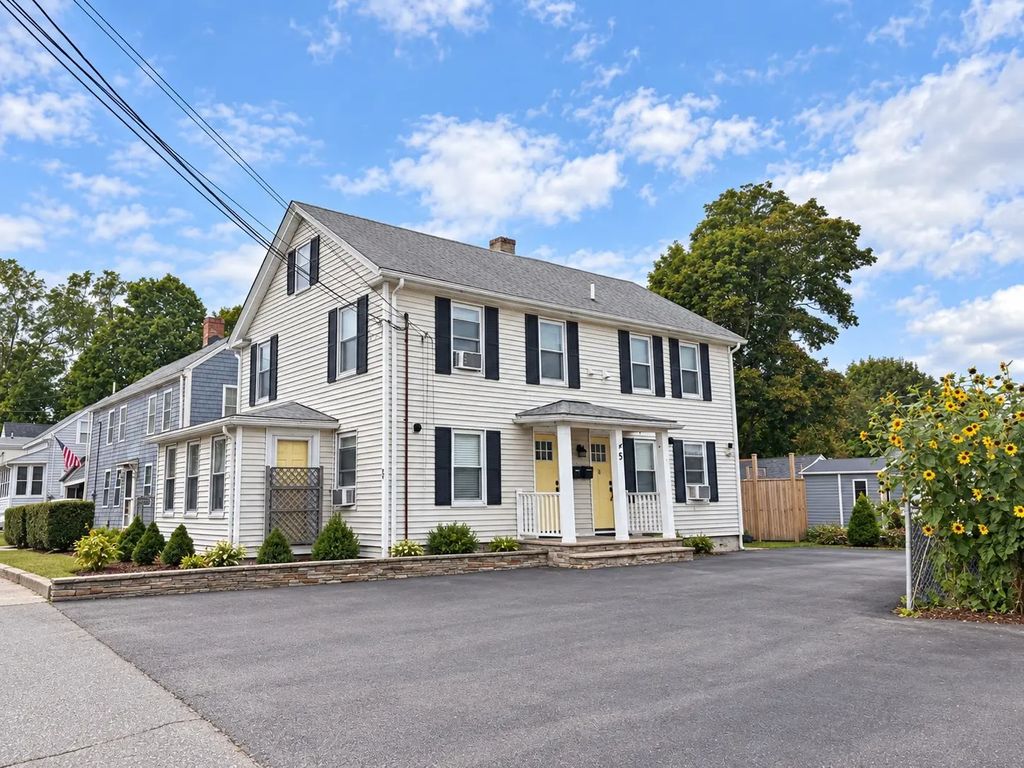 5 Washington St, Amesbury
