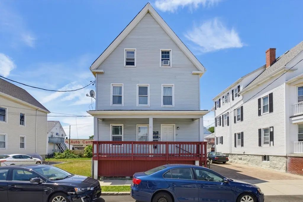 17 Margin St, New Bedford