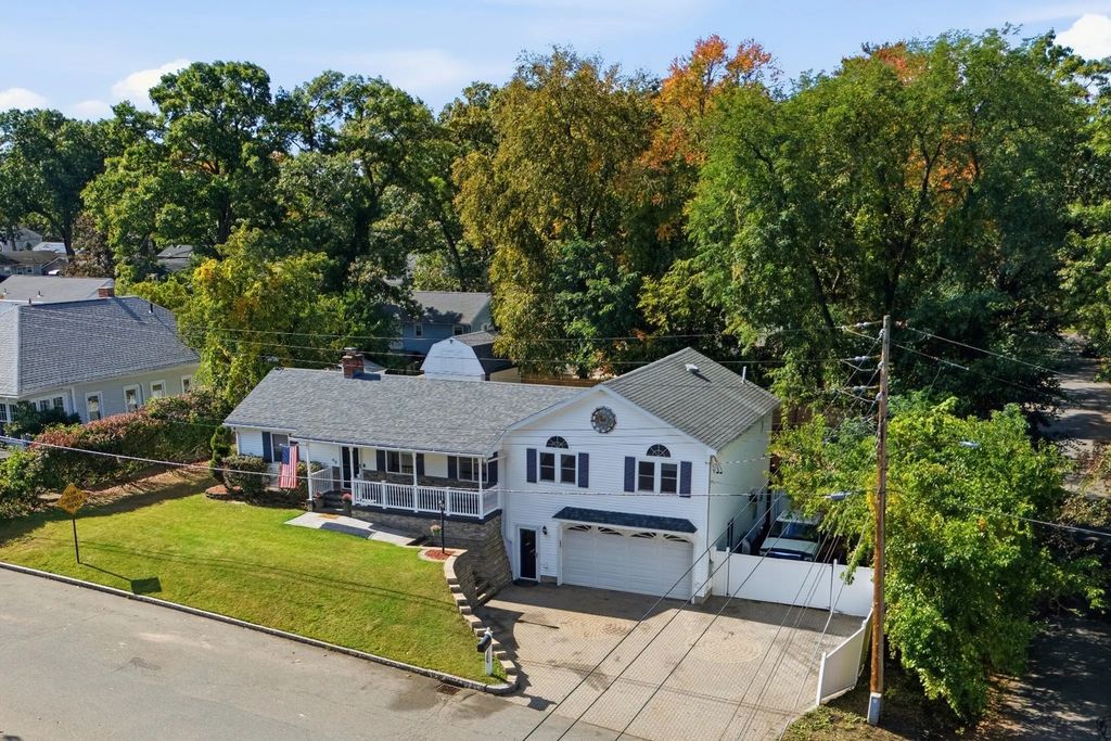 66 Barrison St, Springfield