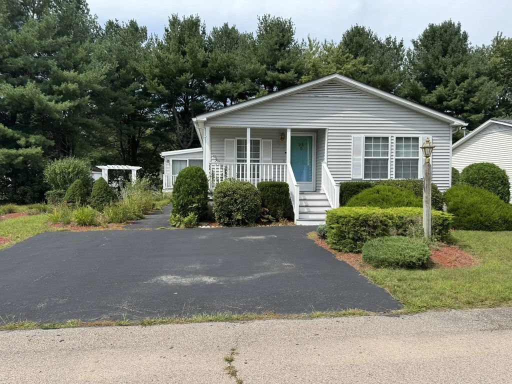 25 Fieldwood Dr, Bridgewater
