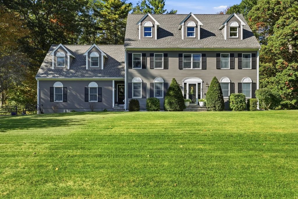 31 Knollwood Dr, Charlton