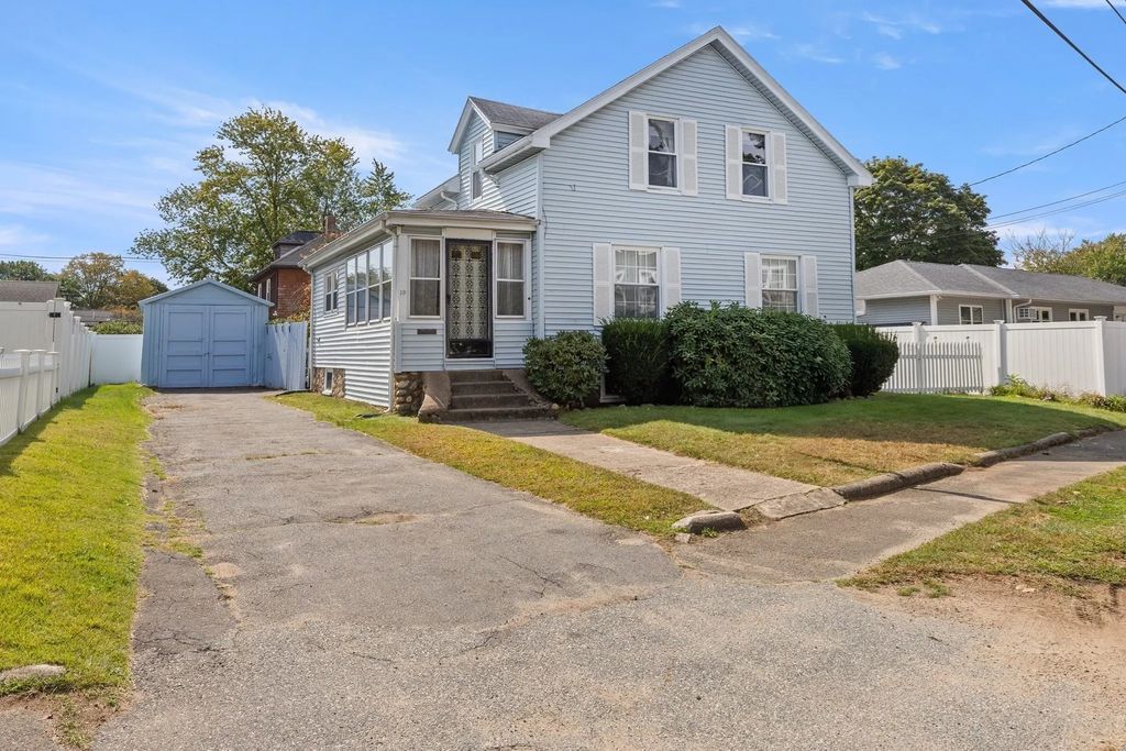 10 Glenway Ave, Peabody