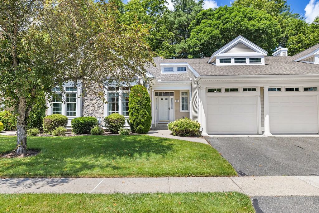 79 High Pine Cir #79, Wilbraham