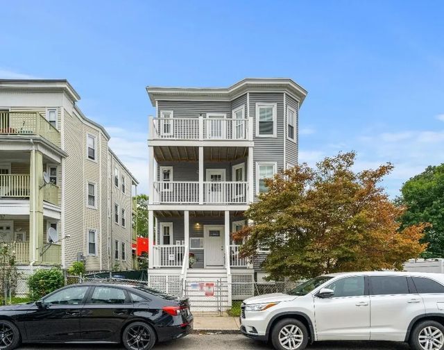 24 Vassar St, Boston