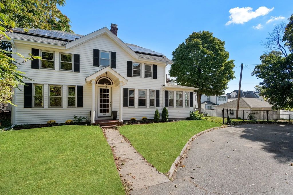 519 Highland Ave, Malden