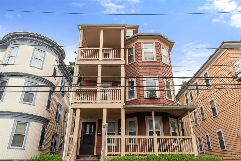 15 Nightingale St, Boston