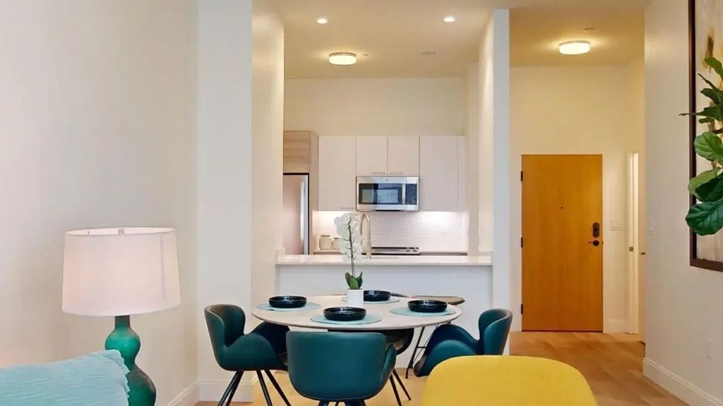 1079 Commonwealth Avenue #434, Boston