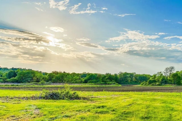 241 Shadyside Avenue, Concord