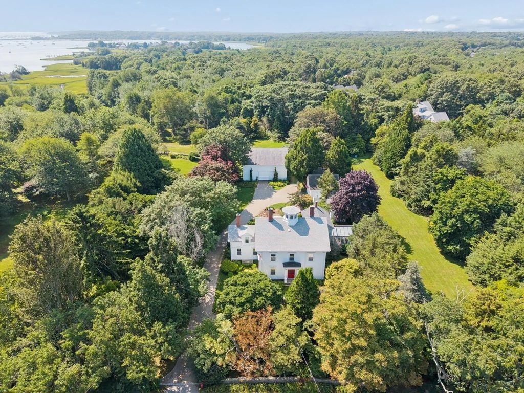 288 Russells Mills Rd, Dartmouth