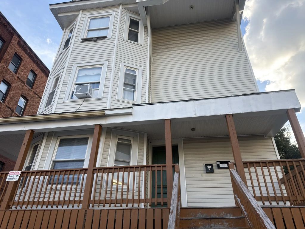 4 Preston St #2, Worcester
