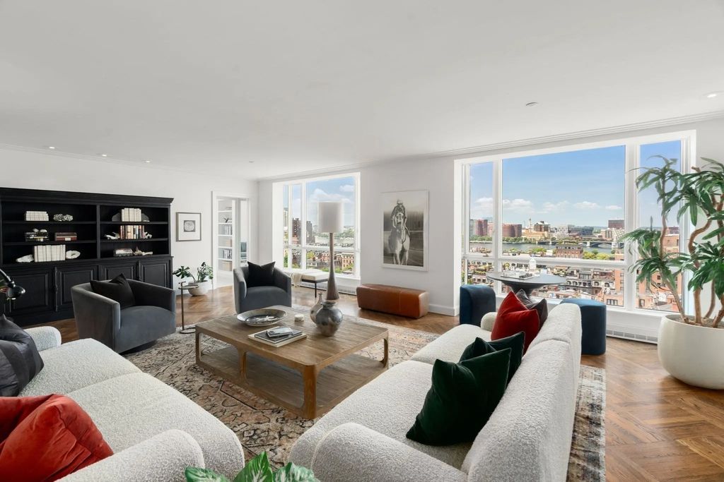 2 Commonwealth Avenue #15e/f, Boston